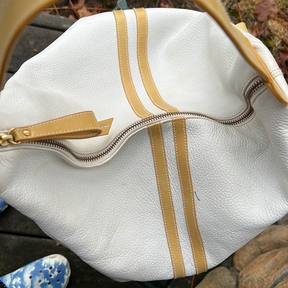 Isabella Fiore LeatherShoulder Bag - Picture 7 of 17